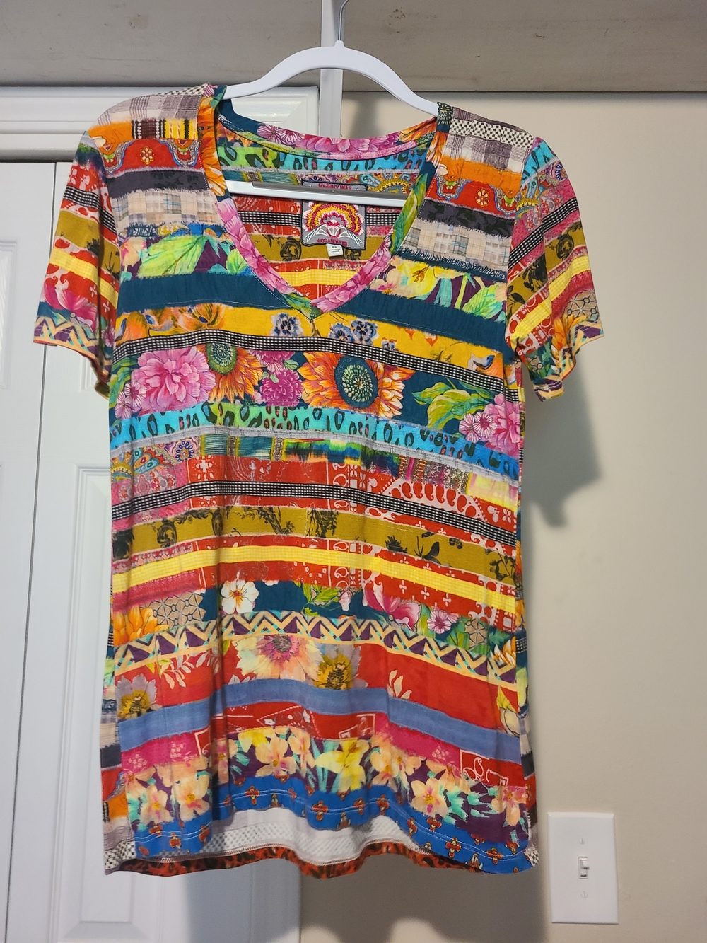 Johnny Was Multi-Stripe Floral V-Neck Short Sleeve Bamboo Tee XS
